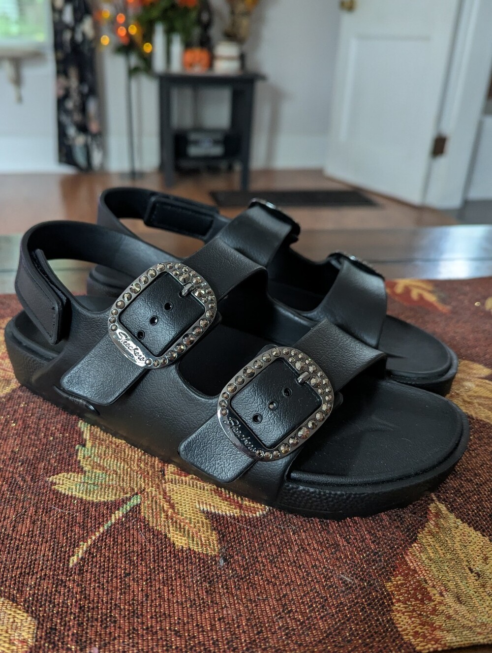 Skechers Women's Foamies Arch Fit Cali Breeze 2.0 Black Rhinestone Sandals Sz 7
